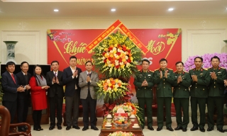 Thường trực Tỉnh ủy thăm, chúc Tết Bộ Chỉ huy quân sự tỉnh và Công an tỉnh 